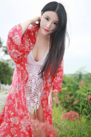 摸进她的内裤里疯狂揉她.视频_高清在线手机播放